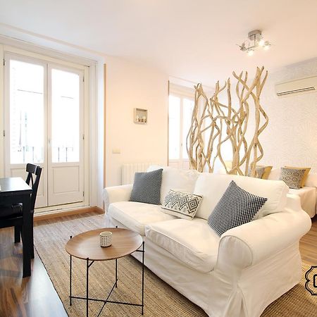 Huertas Apartment - Estancias Temporales มาดริด ภายนอก รูปภาพ